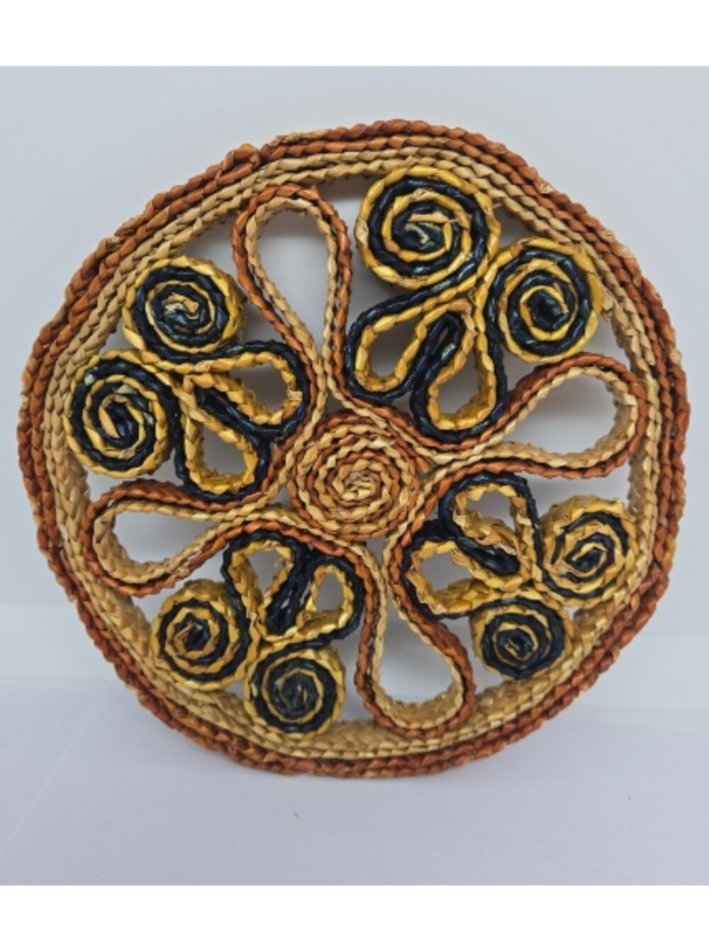 Vintage Rattan Wicker Trivets, Hot Pads, Set of 3, Circle, 1970s - Picture 5 of 9